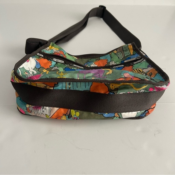 Vintage Y2K LeSportsac Multicolor Animal Print Bag - Picture 3 of 9